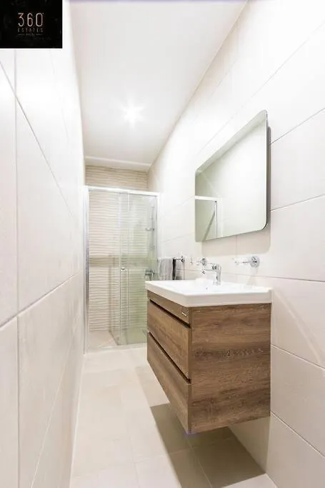 A Lovely Duplex Maisonette Just Of Spinola W/Wifi By 360 Estates St. Julian's 0*,  Malta